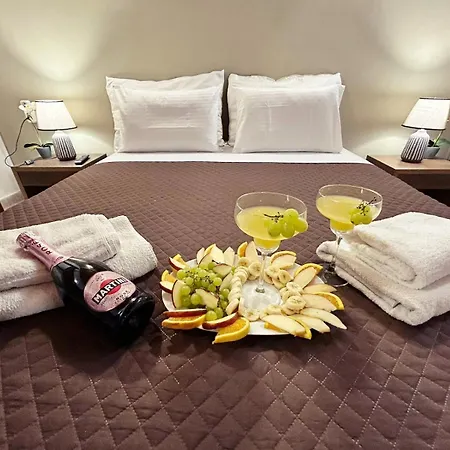 Pedro Navarino 5-7 Λαγανάς