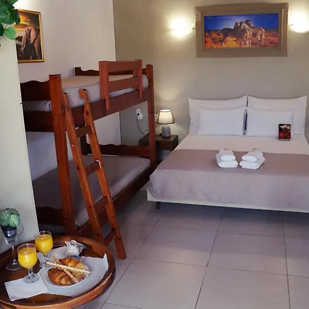 Pedro Navarino 5-7 * Λαγανάς