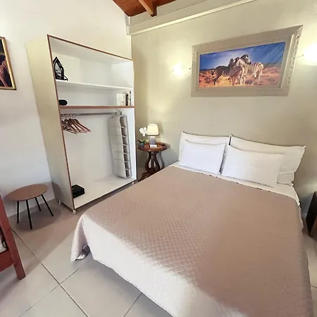 Pedro Navarino 5-7 Apartment Laganas