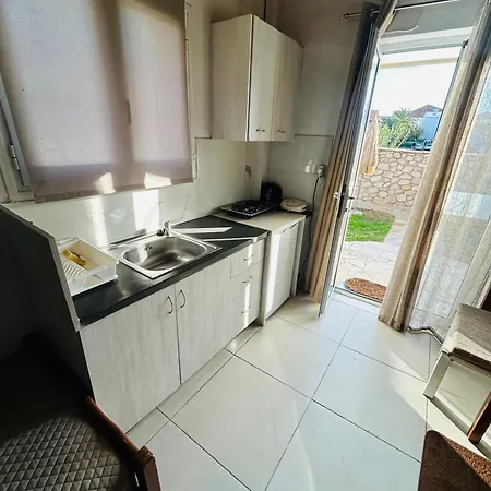 Апартаменты Pedro Navarino 5-7 Лаганас