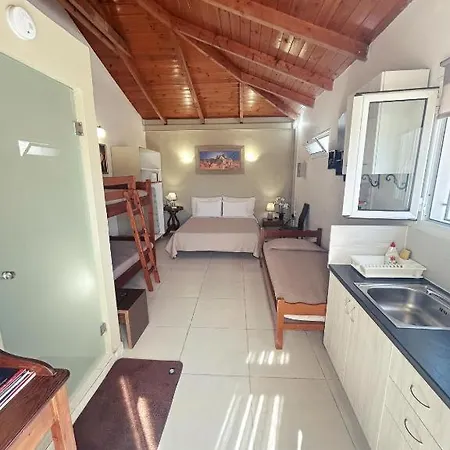 Апартаменты Pedro Navarino 5-7 *