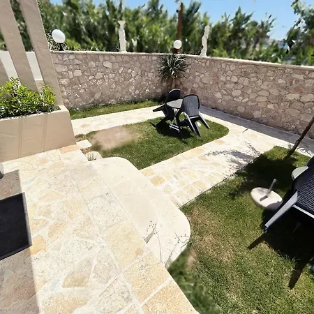 아파트 Pedro Navarino 5-7 라가나스